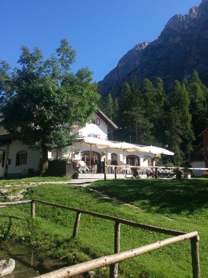 Hotel Fiames Кортина-д'Ампеццо Экстерьер фото