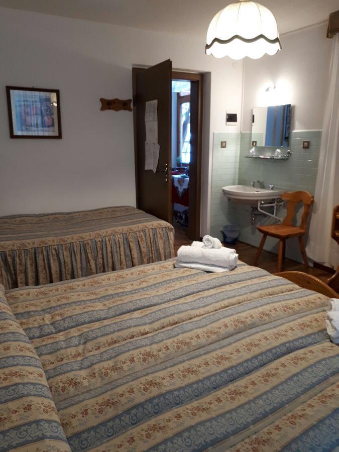 Hotel Fiames Кортина-д'Ампеццо Экстерьер фото